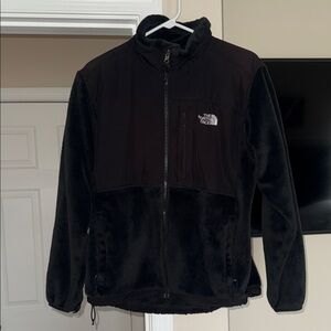 The North Face women’s Denali jacket